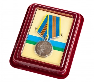Медаль "За службу в ВДВ" в бархатистом футляре с покрытием из флока 