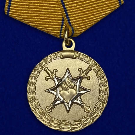 Медаль За смелость во имя спасения МВД России на подставке