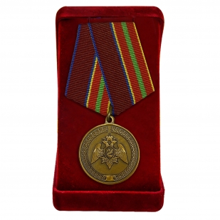 Медаль "За заслуги в труде" (Росгвардии) в футляре