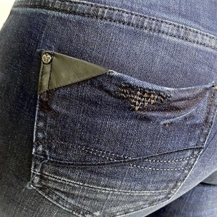 Модные женские джинсы L.M.V. с вышивкой