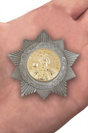 Муляж ордена Богдана Хмельницкого 2 степени (СССР) - вид на ладони