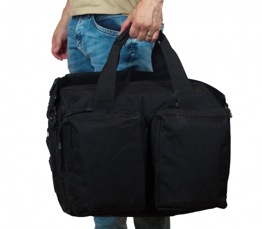 Вместительная мужская дорожная сумка