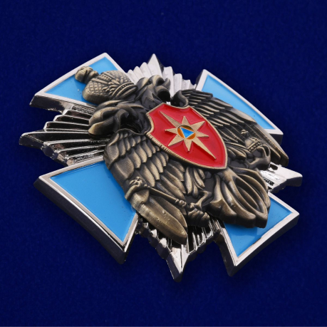 Наградной крест МЧС России в оригинальном футляре из флока - общий вид
