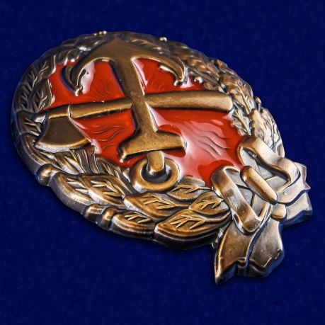 Нагрудный знак Красного командира ж.д. войск - общий вид