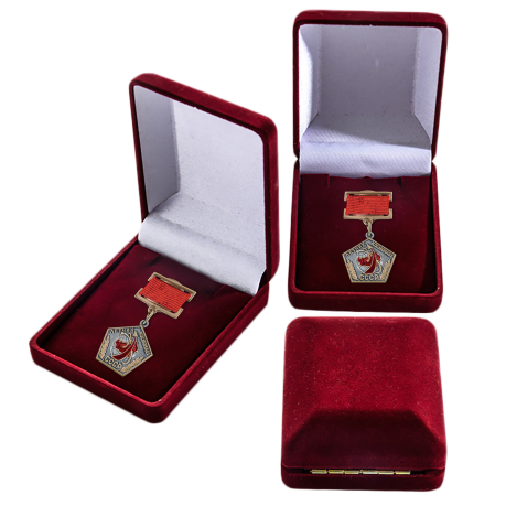 Нагрудный знак Летчик космонавт СССР
