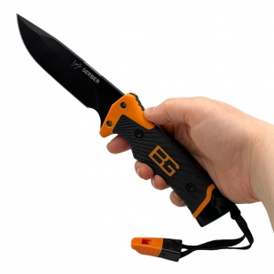 Лот №3697 из 50шт ножей Gerber Bear Grylls с аварийно-спасательным свистком, огнивом и точильным камнем