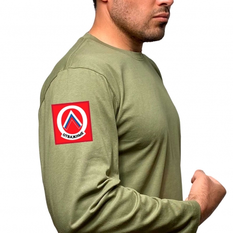 Оливковая футболка с длинным рукавом "Отважные" принт на рукаве