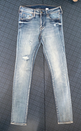 Оригинальные молодежные джинсы