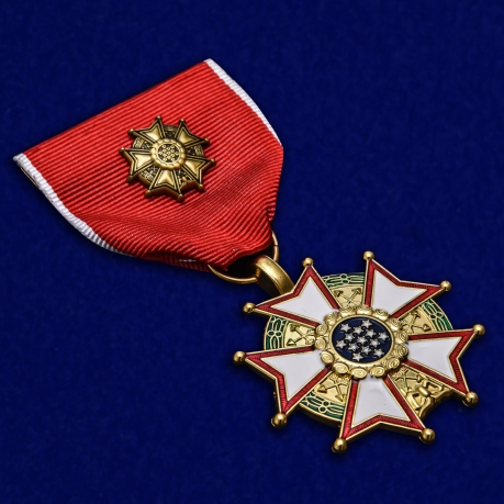 Памятный орден Легион Почета США 3-ей степени - общий вид