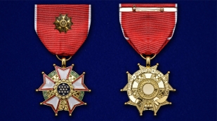 Памятный орден Легион Почета США 3-ей степени - аверс и реверс