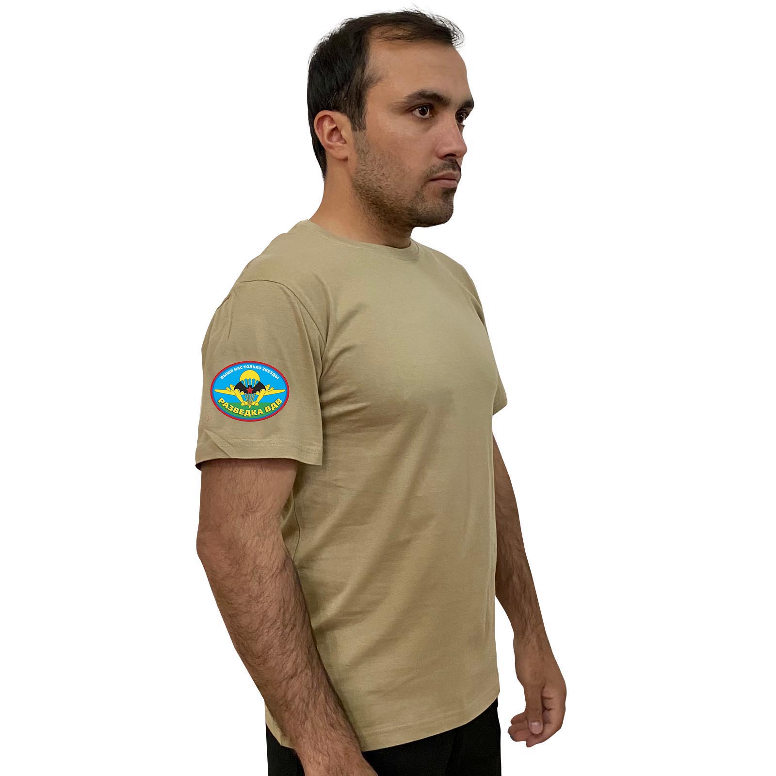 Песочная футболка с термотрансфером "Разведка ВДВ" на рукаве