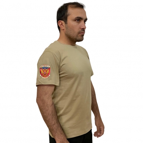Песочная футболка с термотрансфером Russia на рукаве