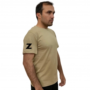 Песочная надежная футболка с литерой Z