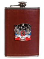 Плоская нержавеющая фляжка в чехле с накладкой ДНР