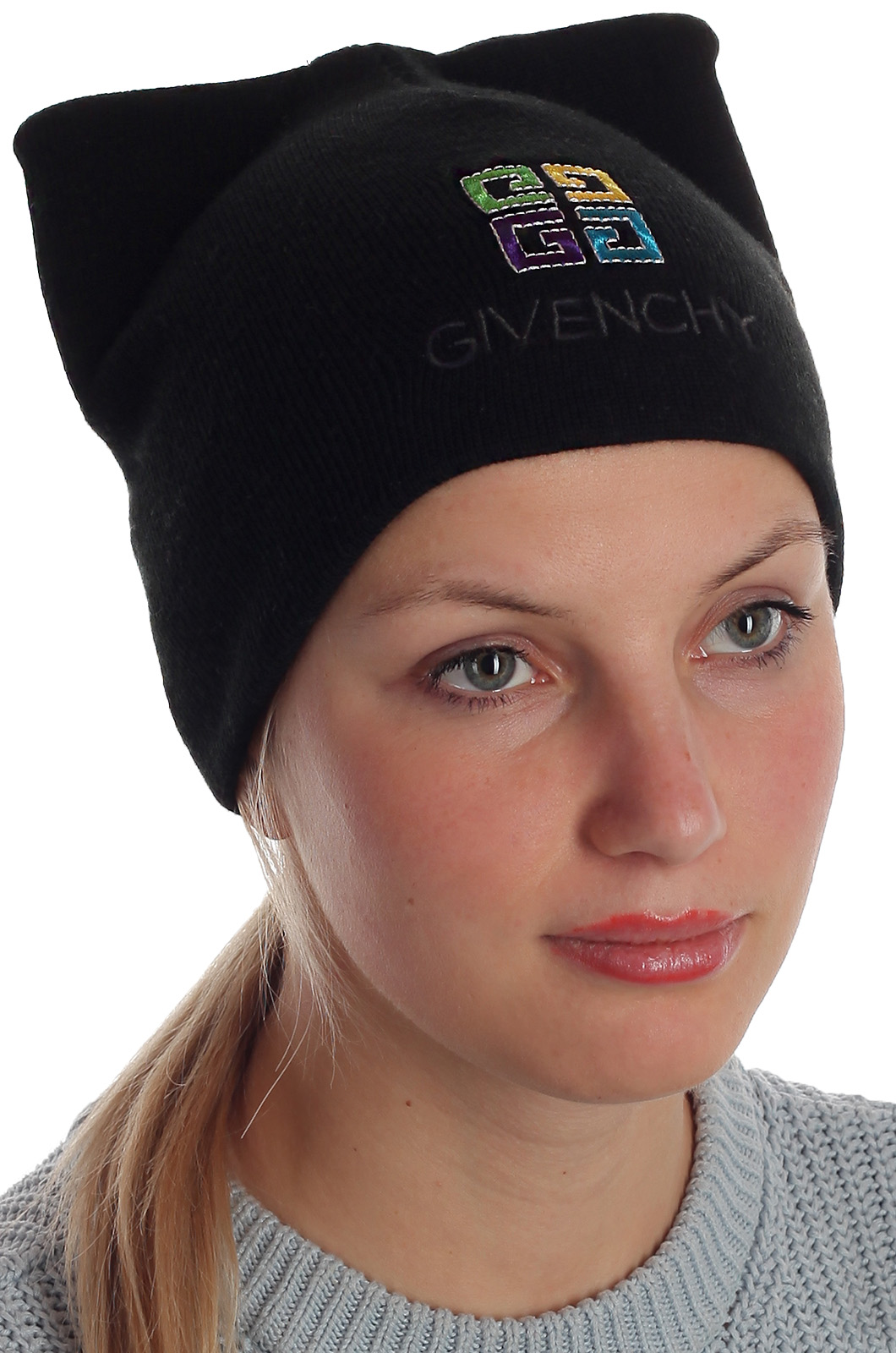 Заказать популярную молодежную черную шапку Givenchy с элегантными ушками по специальной цене