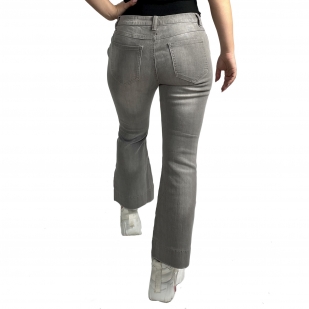 Серые укороченные джинсы из новой коллекции денима от B.C.®