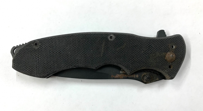 Складной нож Jeep черного цвета с металлической накладкой