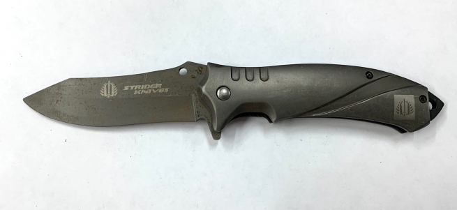 Складной нож Strider Knives темно-оливкового цвета