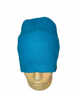Стильная голубая шапка