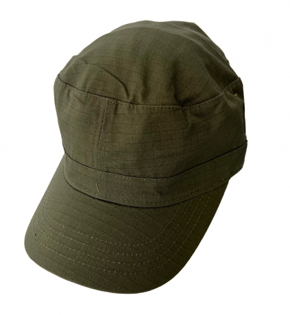 Стильная кепка-немка цвета хаки-олива