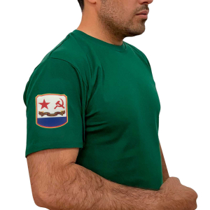 Стильная зеленая футболка с термотрансфером Флаг ВМФ СССР