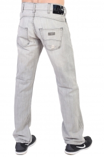 Стильные мужские джинсы из светлого денима