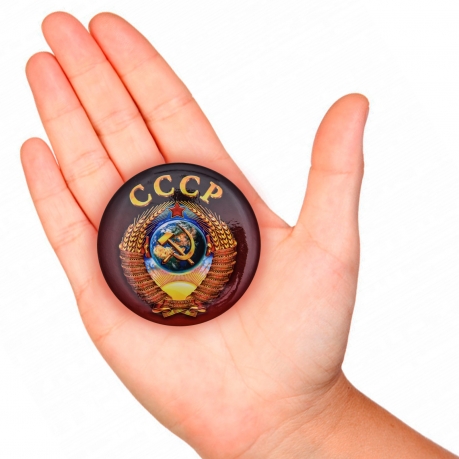 Сувенирный закатный значок СССР