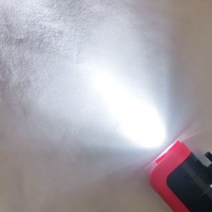 Светодиодный фонарь на магните COB+LED