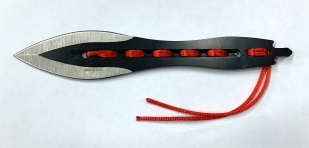 Тактический нож с красным шнуром из набора для метания