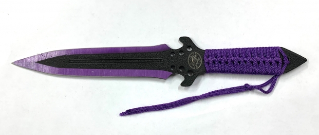 Тактический нож с сиреневым шнуром из набора для метания