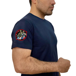 Тёмно-синяя футболка с термотрансфером ЛДНР "Zа праVду" на рукаве