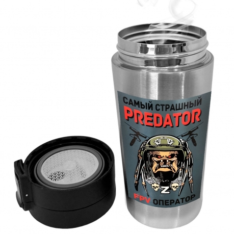 Термокружка "Самый страшный Predator - FPV-оператор" с виниловой наклейкой.