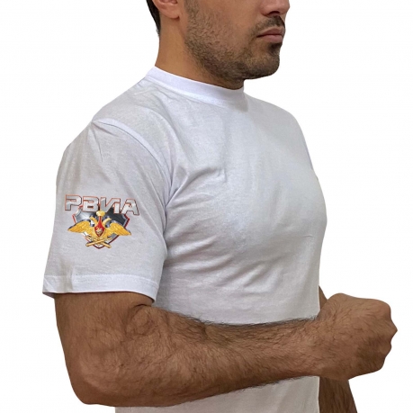 Топовая белая футболка с термотрансфером РВиА