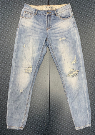 Топовая модель состаренных джинсов от Vila® 