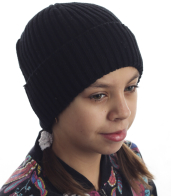 Универсальная детская шапка черного цвета