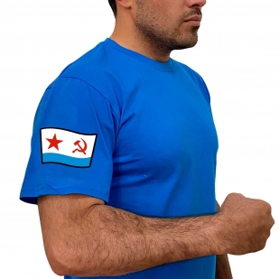 Васильковая футболка с флагом ВМФ СССР на рукаве