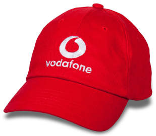Яркая бейсболка Vodafone.