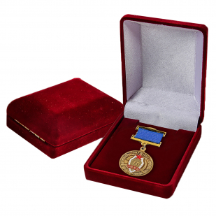 Юбилейная медаль 70 лет ВЧК-КГБ в бархатном футляре