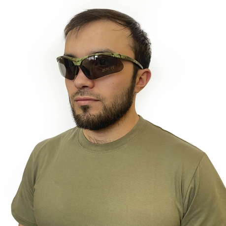 Защитные очки UV400 в камуфляжной оправе