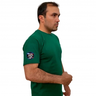 Зелёная футболка с термотрансфером ЛДНР на рукаве