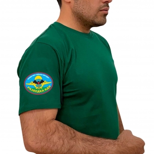 Зелёная футболка с термотрансфером Разведка ВДВ на рукаве