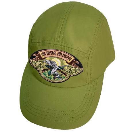 Зеленая кепка для охотника