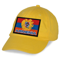 Желтая кепка с вышитой армянской символикой