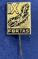 Значок на иголке IX Fortas