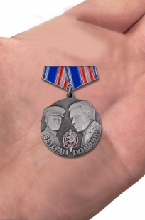 Миниатюрная копия медали "Ветеран полиции" с доставкой