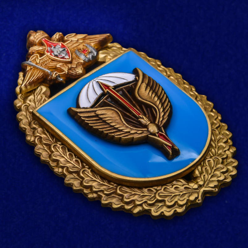 Знак "31-я отдельная Воздушно-десантная бригада" в бархатистом футляре из флока - общий вид
