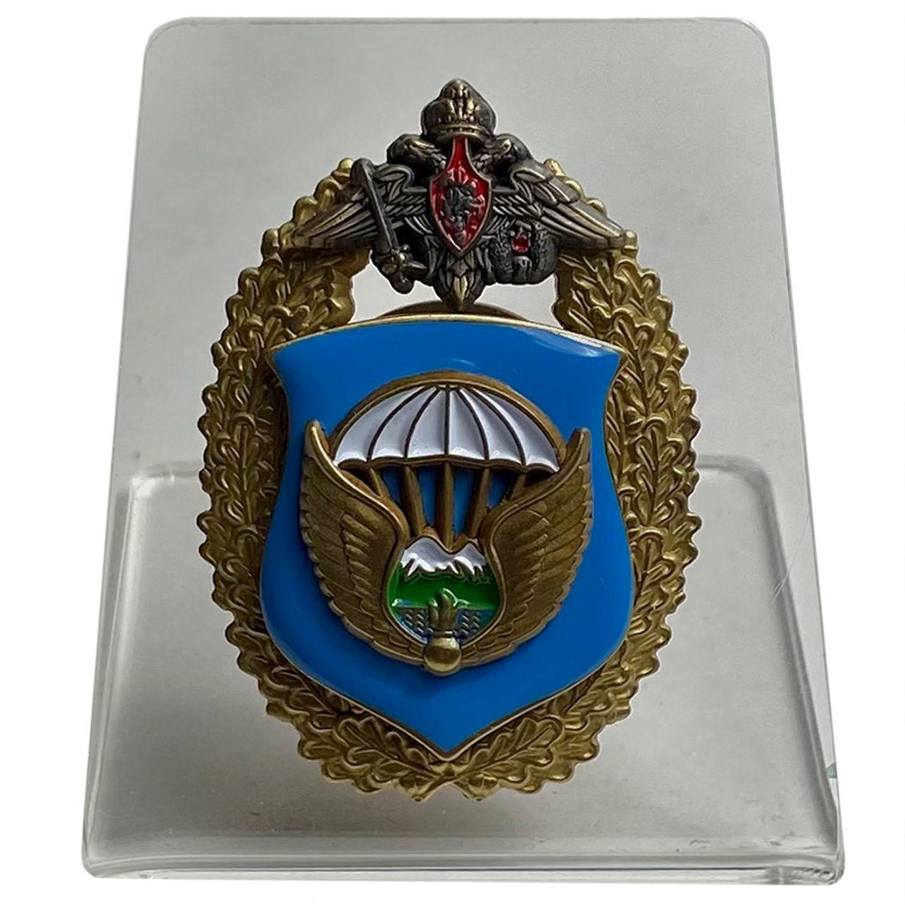 Знак "7 гвардейская десантно-штурмовая дивизия" на подставке